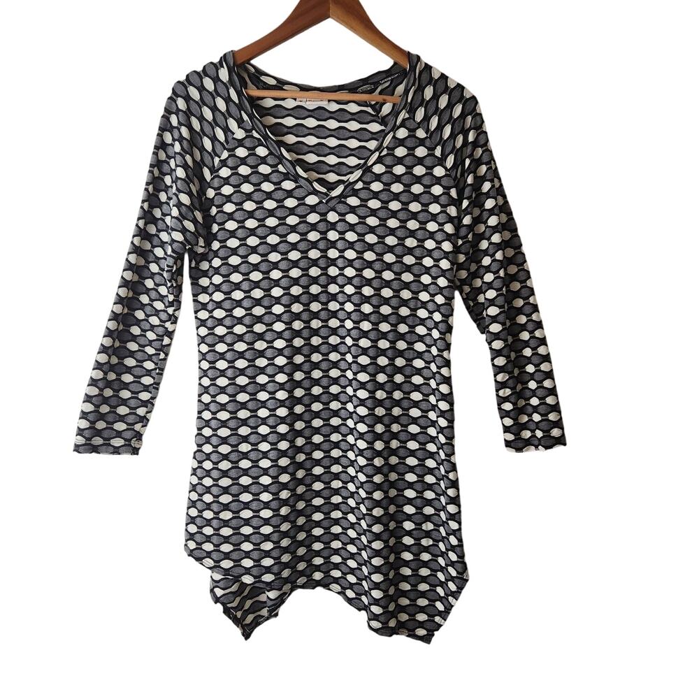 Tianello Size Medium Tunic Asymmetrical Hem